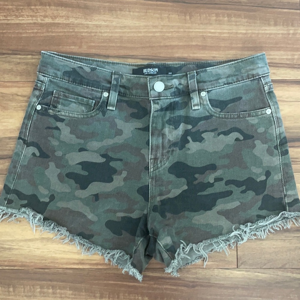 Hudson Gemma army print cut off shorts size 26